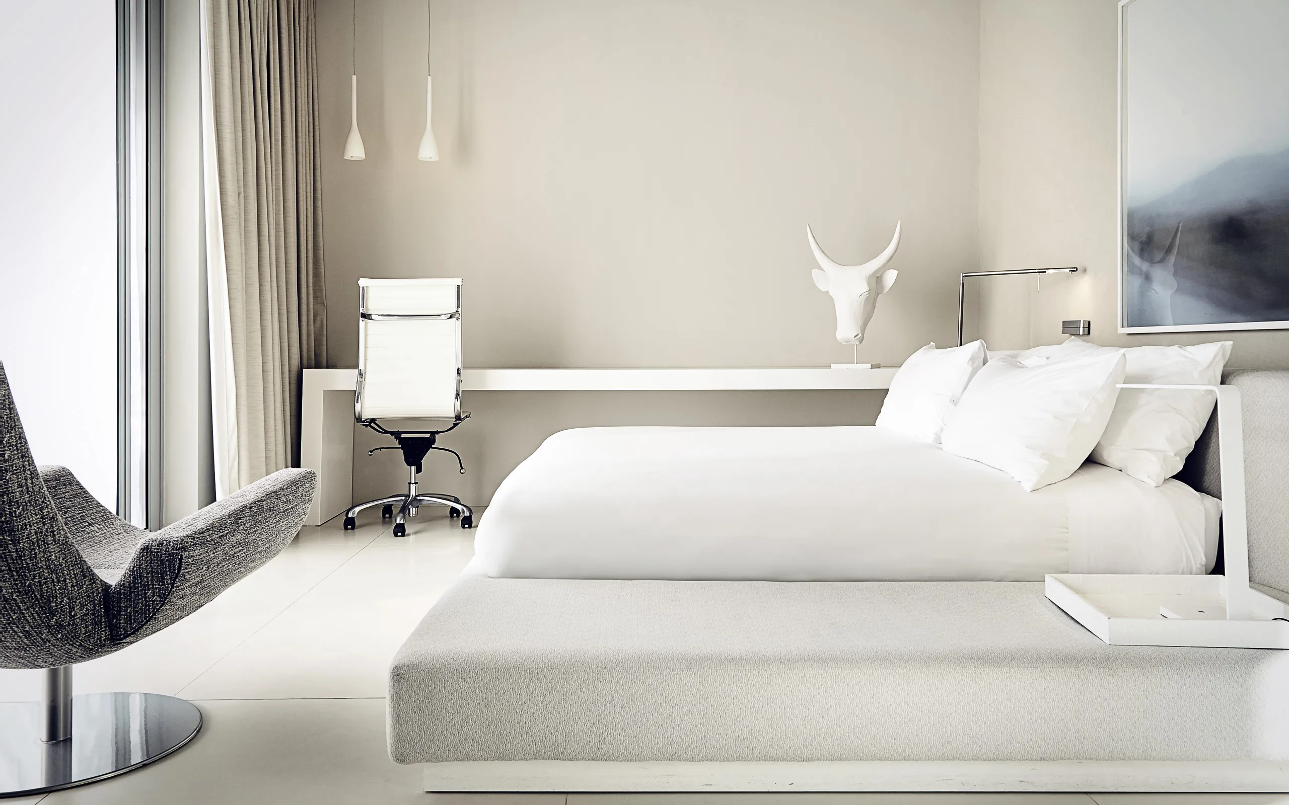 03-luxury-villa-bedroom-cape-town-008