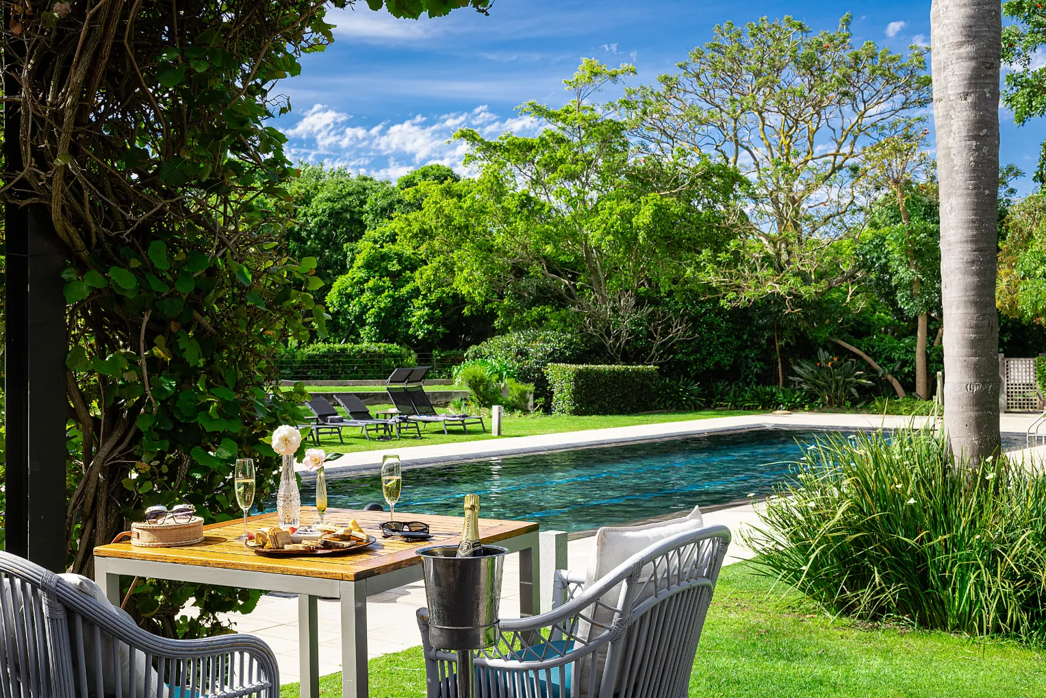 24-lionel-henshaw-newlands-vineyard-hotel-pool